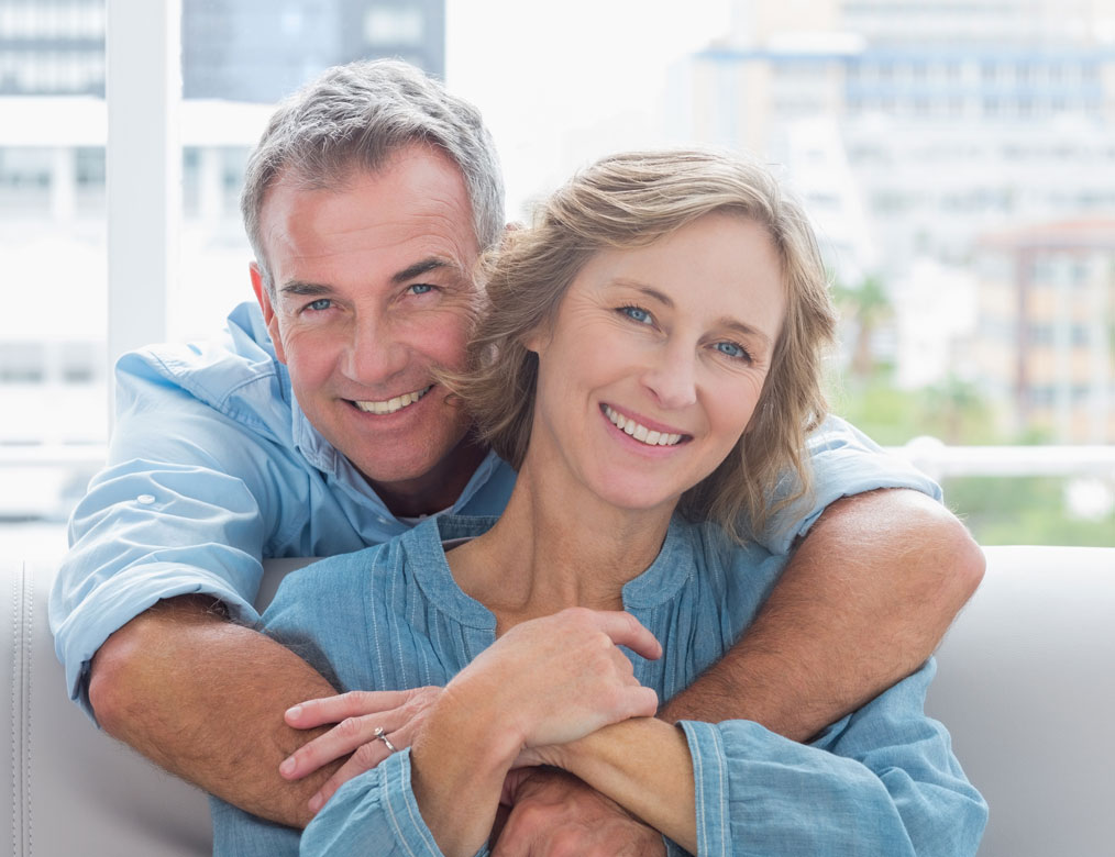 iStock-494295583_1014x780px Freundliches Paar 50+